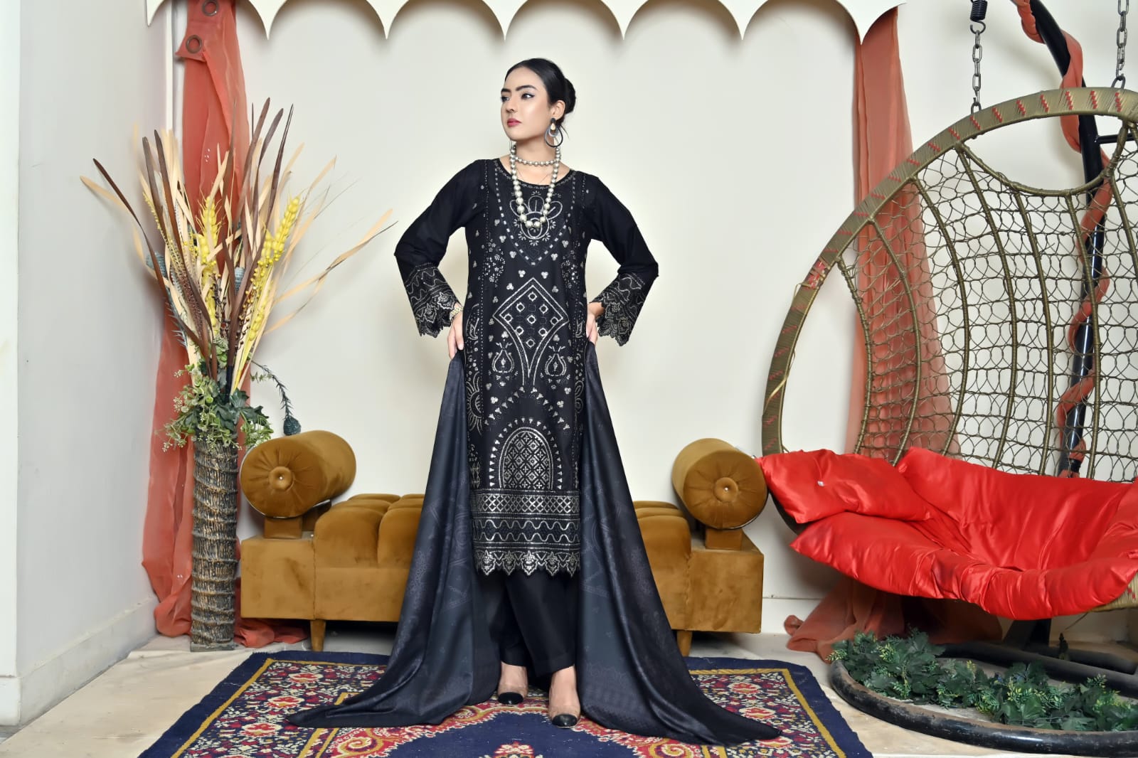 EMBRORIDIRED 3 PCS SUIT